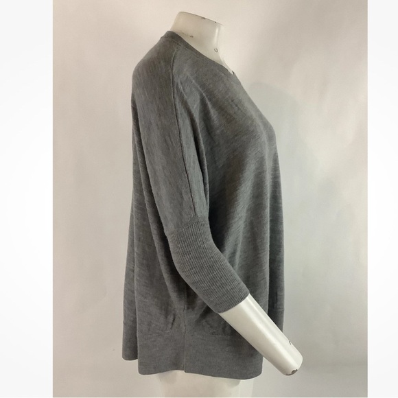 J Crew Sz M Dolman Sleeve Merino Wool Lightweight Pullover Sweater Gray - Picture 2 of 5